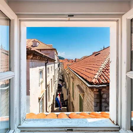 Laura * Dubrovník